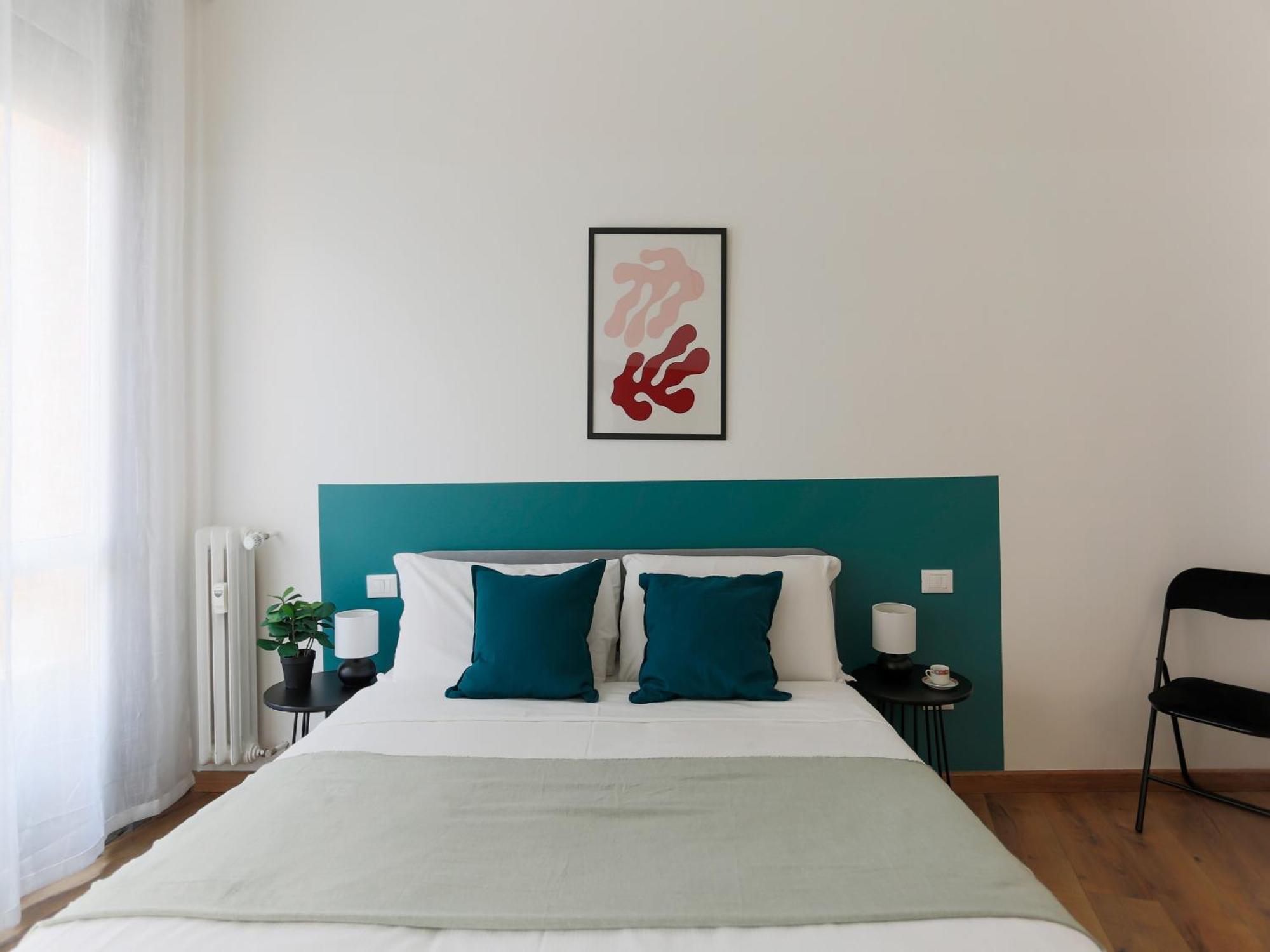 The Best Rent - Cozy Two-Bedroom Apartment Near Colonne S Lorenzo Milan Bagian luar foto