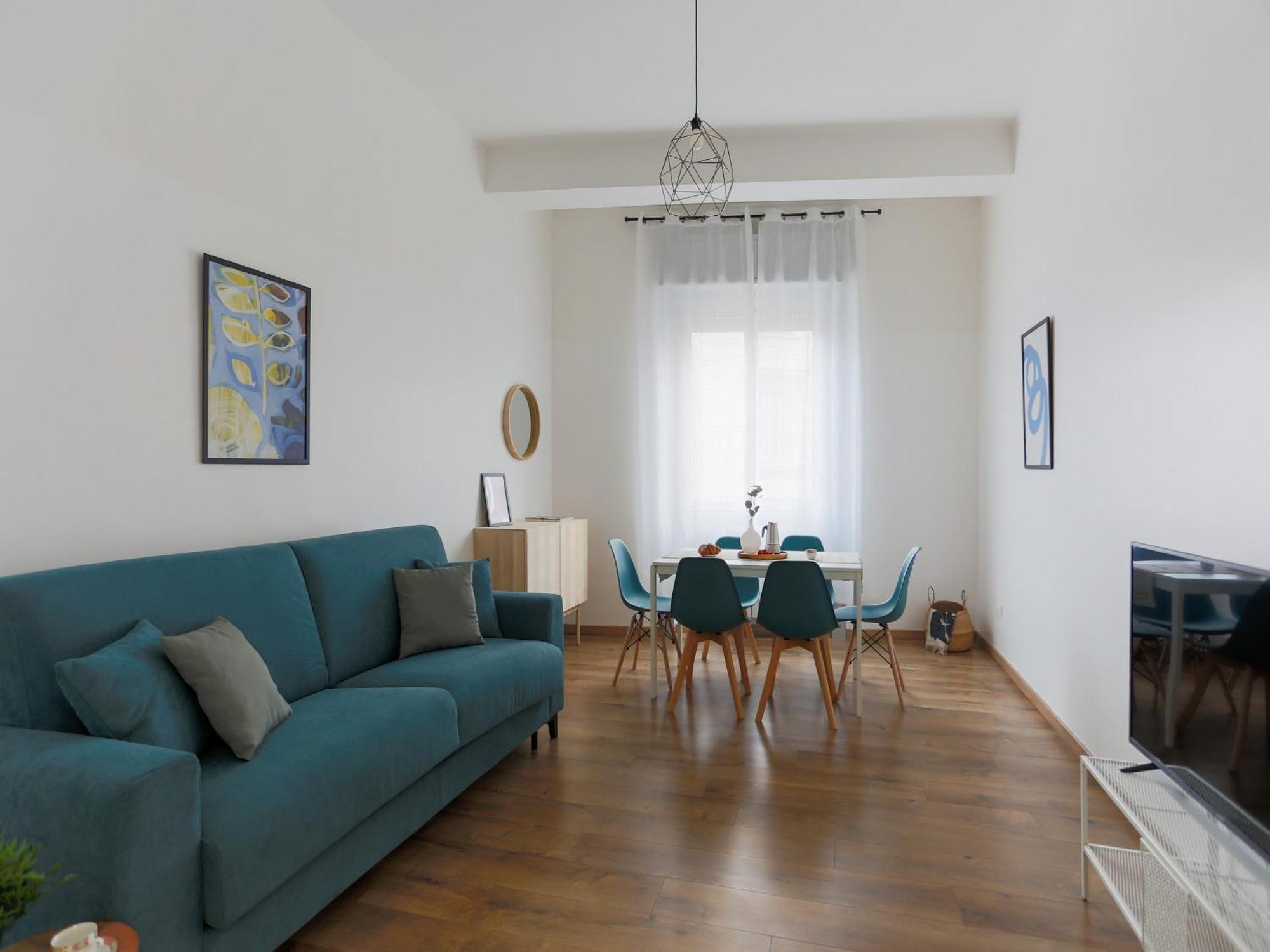 The Best Rent - Cozy Two-Bedroom Apartment Near Colonne S Lorenzo Milan Bagian luar foto