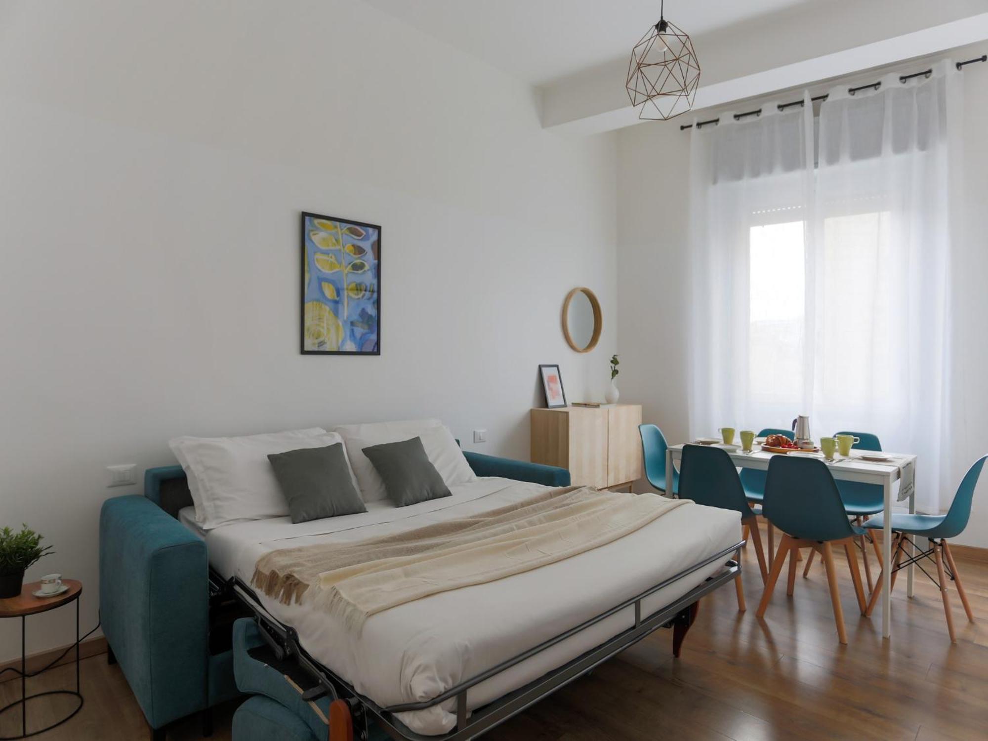 The Best Rent - Cozy Two-Bedroom Apartment Near Colonne S Lorenzo Milan Bagian luar foto
