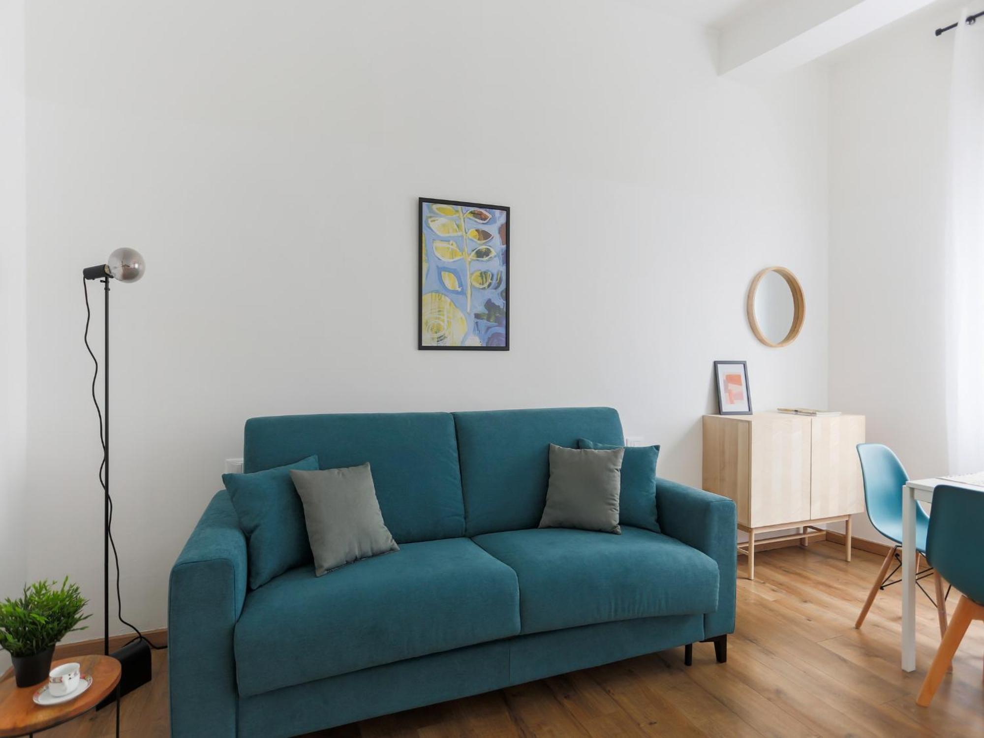 The Best Rent - Cozy Two-Bedroom Apartment Near Colonne S Lorenzo Milan Bagian luar foto