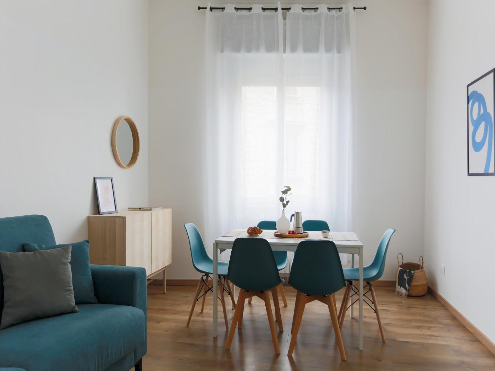 The Best Rent - Cozy Two-Bedroom Apartment Near Colonne S Lorenzo Milan Bagian luar foto