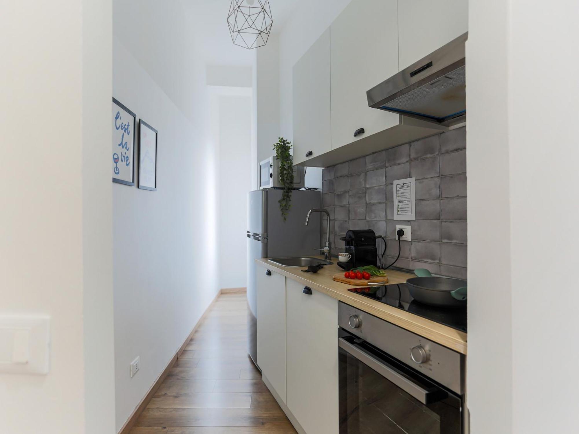 The Best Rent - Cozy Two-Bedroom Apartment Near Colonne S Lorenzo Milan Bagian luar foto